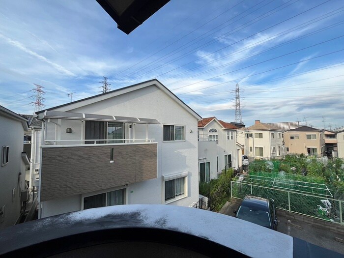 物件内観写真20　(室内からの展望)