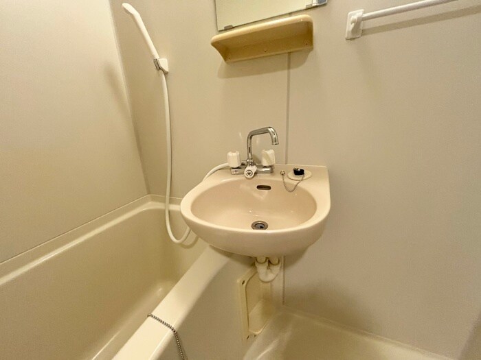 物件内観写真11　(洗面)