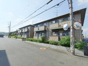 リビングタウン祝園C棟外観写真