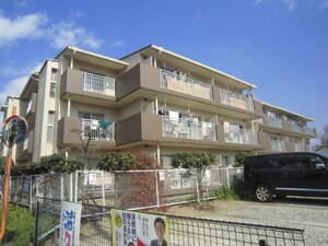 カルムハイツ平井外観写真