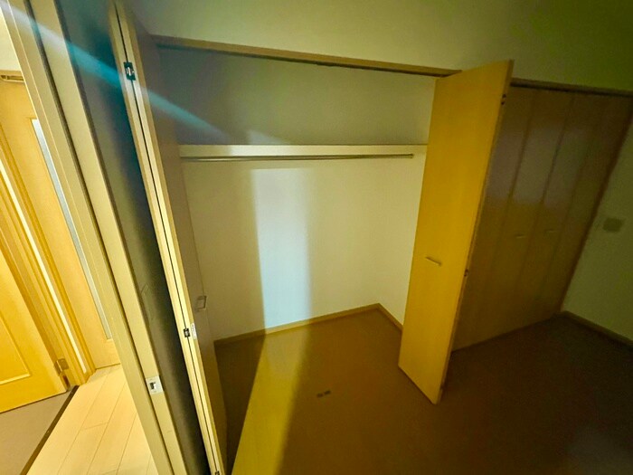 物件内観写真16　(収納)