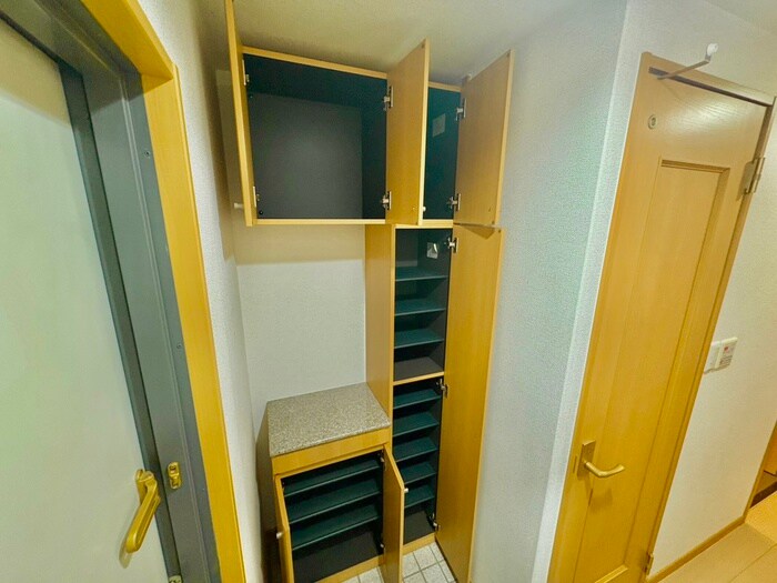物件内観写真19　(靴箱)