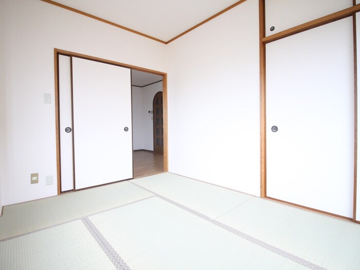 物件内観写真10　(居室)