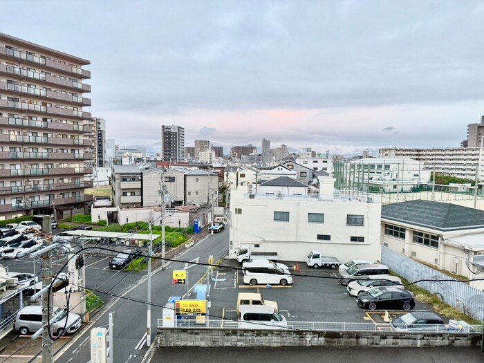 物件内観写真19　(室内からの展望)