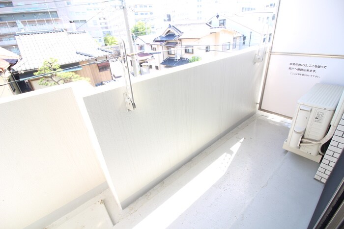 物件内観写真16　(ベランダ・バルコニー)