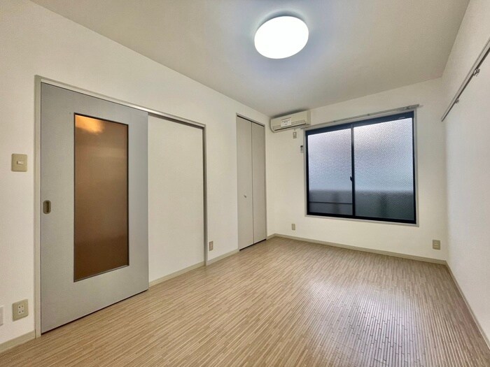 物件内観写真8　(居室)