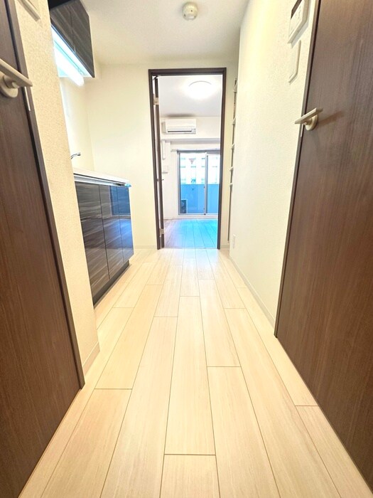 物件内観写真16　(廊下)