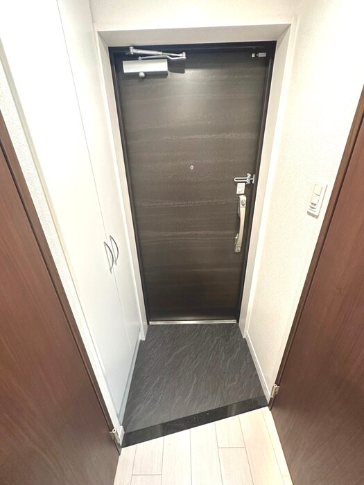 物件内観写真17　(玄関)