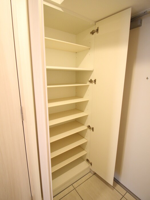 物件内観写真14　(靴箱)