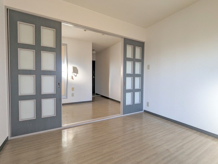 物件内観写真8　(居室)