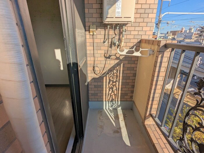 物件内観写真18　(洗濯機置場)