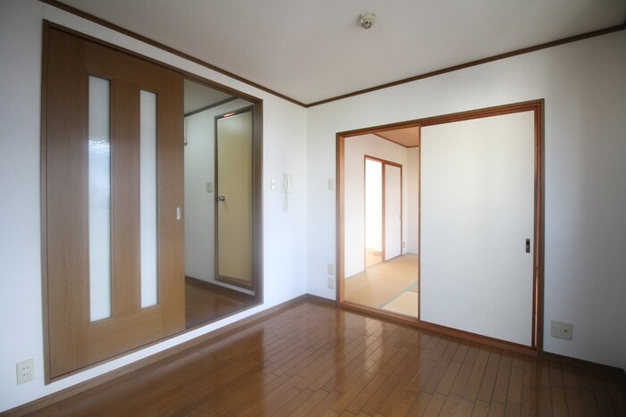 物件内観写真7　(居室)