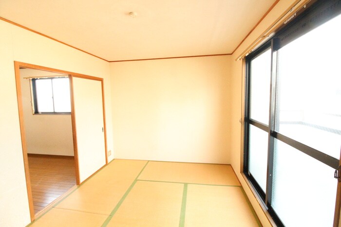 物件内観写真8　(居室)