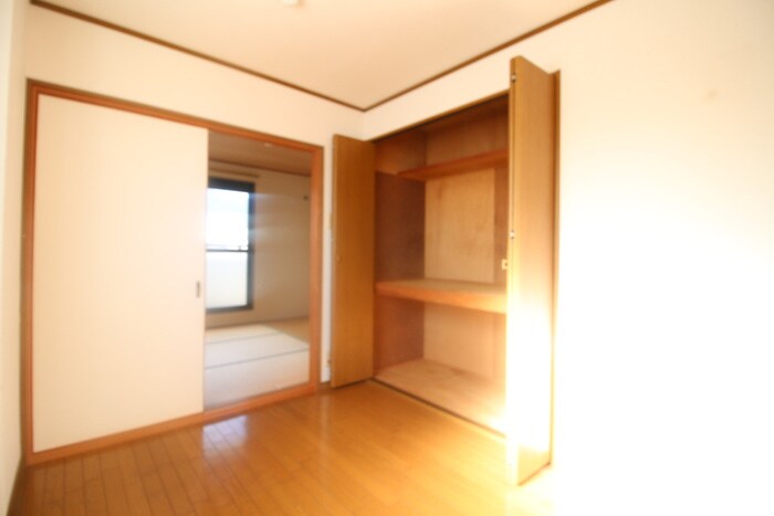 物件内観写真8　(居室)