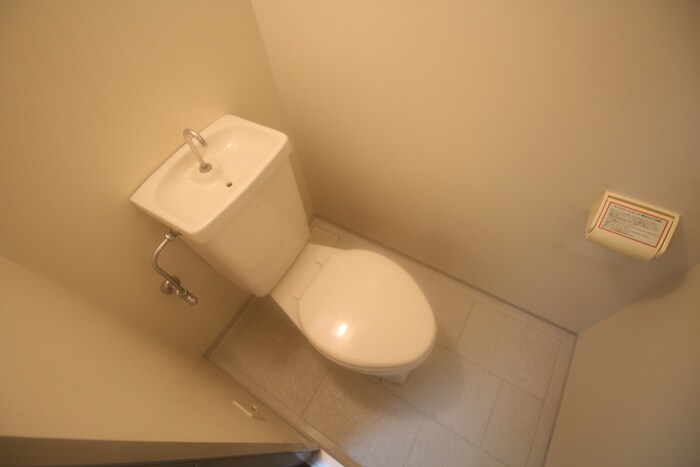 物件内観写真12　(トイレ)