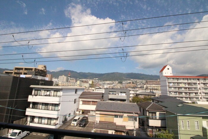 物件内観写真16　(室内からの展望)