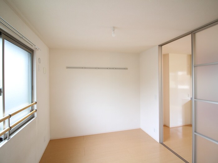 物件内観写真18　(居室)