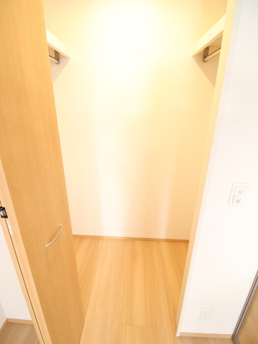 物件内観写真13　(収納)