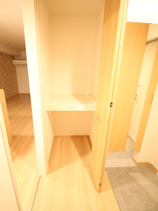 物件内観写真16　(収納)