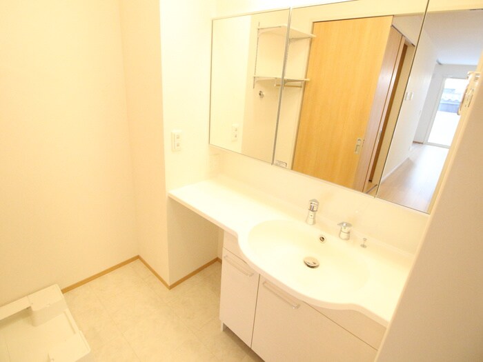 物件内観写真17　(洗面)