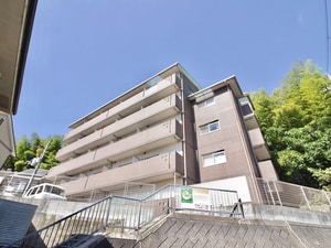 シャルレ１１番館外観写真