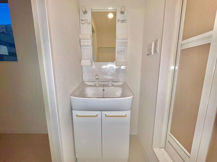 物件内観写真7　(洗面)