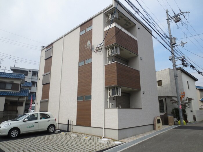 物件外観写真1　(外観写真)