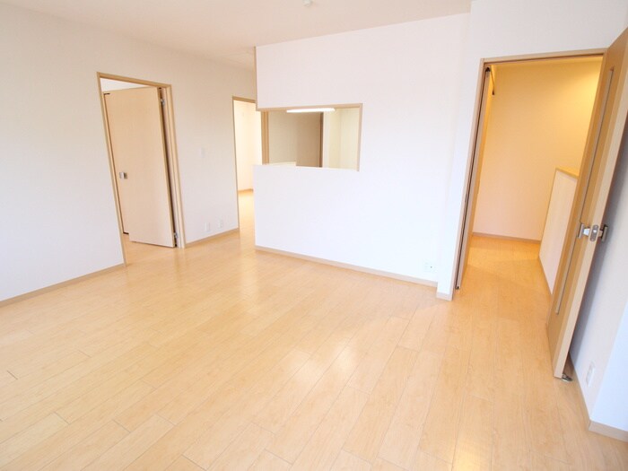 物件内観写真8　(居室)