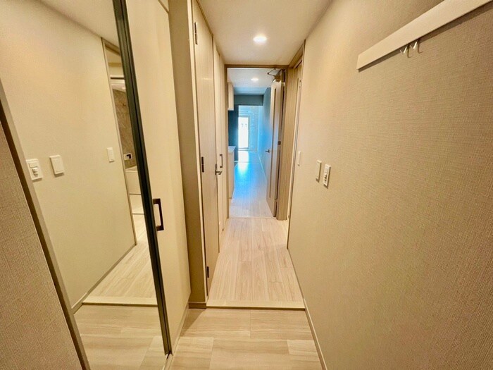 物件内観写真8　(廊下)