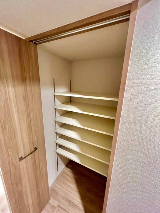 物件内観写真17　(収納)