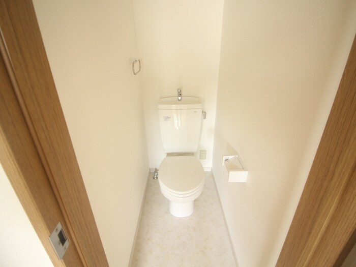 物件内観写真14　(トイレ)