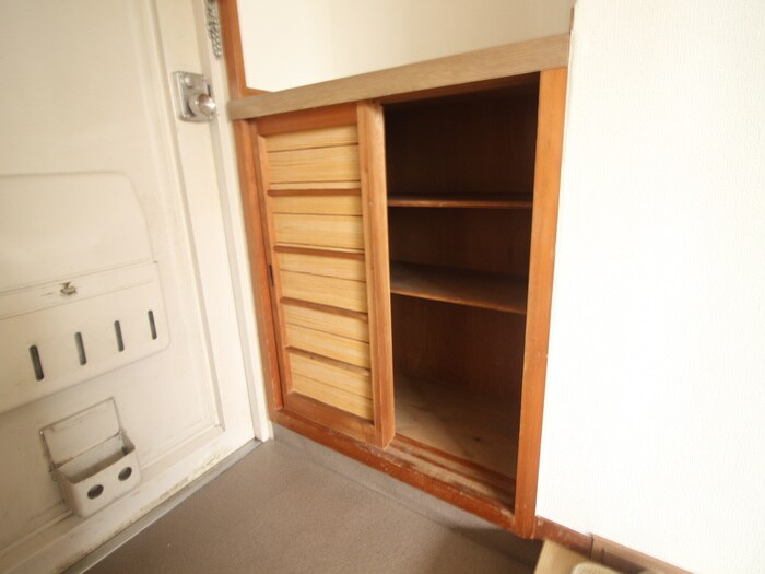 物件内観写真15　(靴箱)