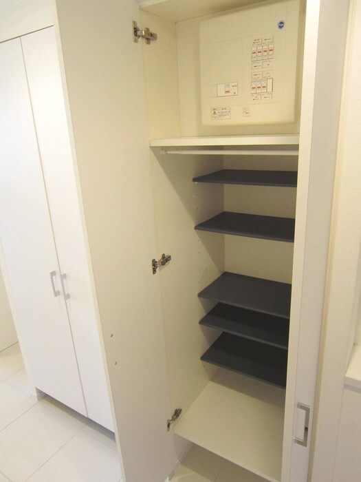 物件内観写真18　(靴箱)