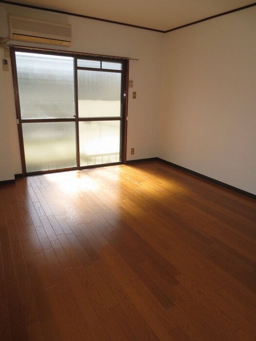 物件内観写真13　(居室)