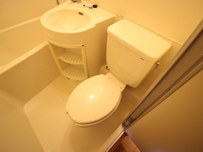 物件内観写真14　(トイレ)