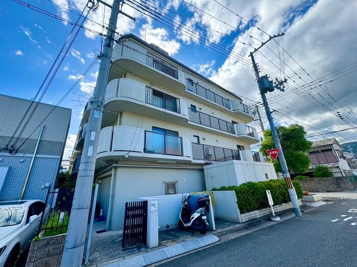 物件外観写真3　(外観写真)