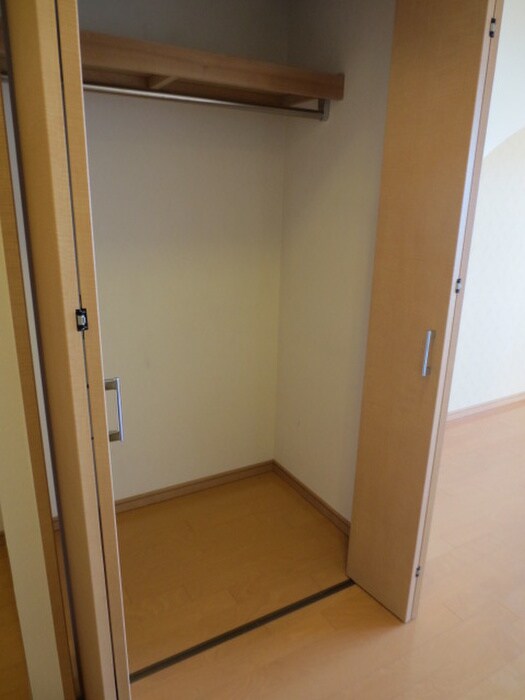 物件内観写真10　(収納)