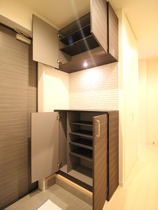 物件内観写真11　(靴箱)