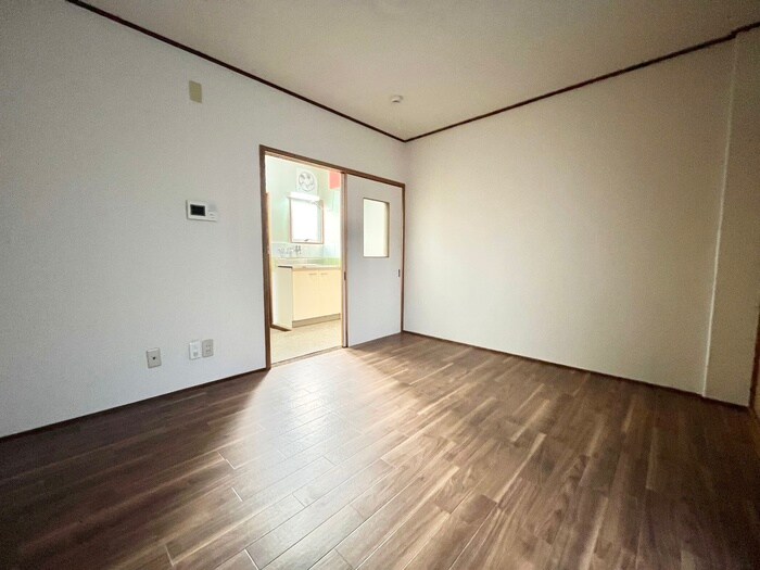 物件内観写真5　(居室)