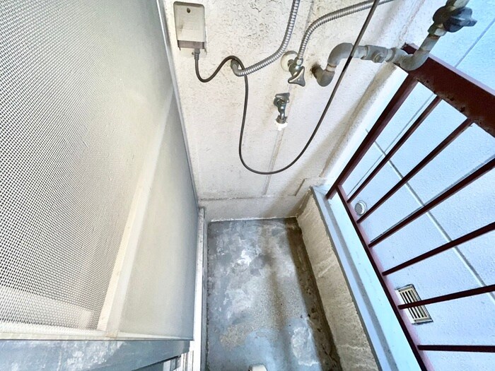 物件内観写真14　(洗濯機置場)