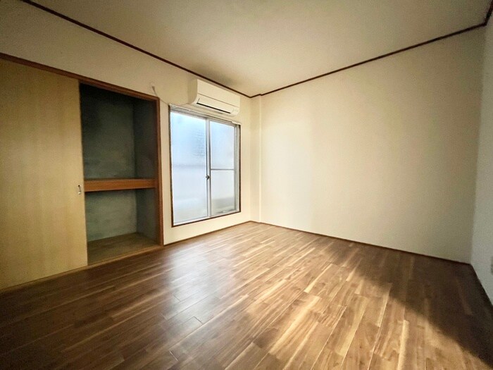 物件内観写真18　(居室)