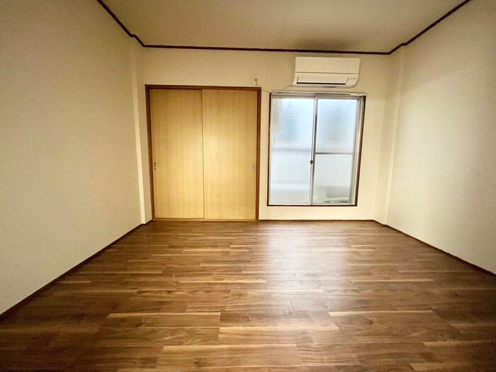 物件内観写真19　(居室)
