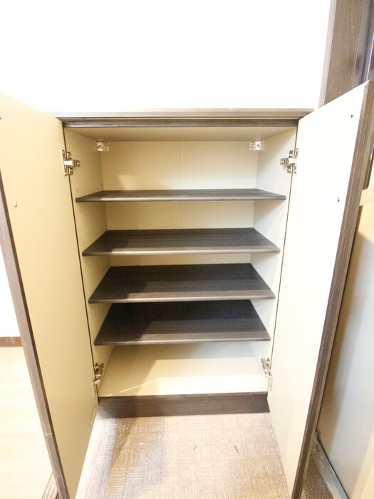 物件内観写真8　(靴箱)