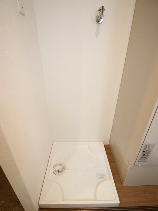 物件内観写真11　(洗濯機置場)