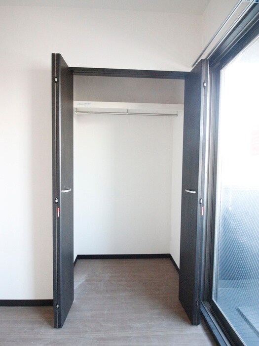 物件内観写真16　(収納)