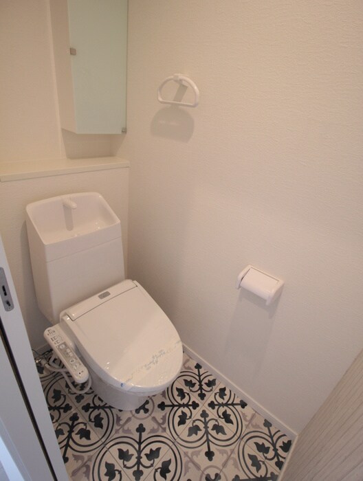 物件内観写真14　(トイレ)