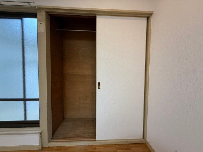 物件内観写真16　(収納)