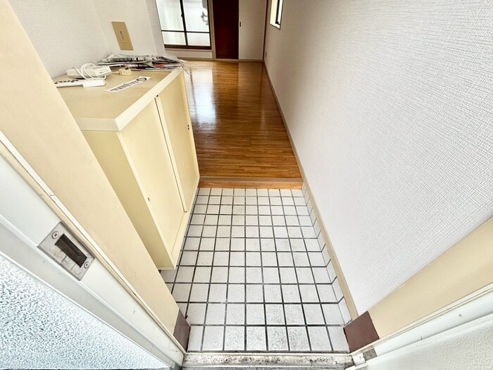 物件内観写真22　(玄関)