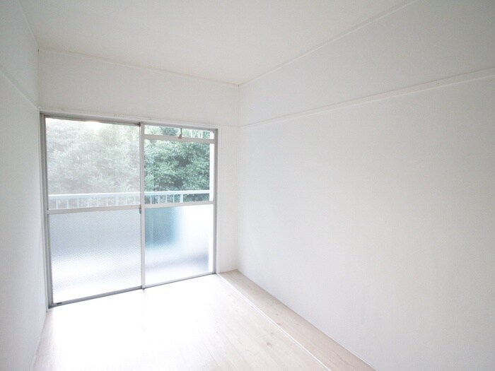 物件内観写真20　(室内からの展望)