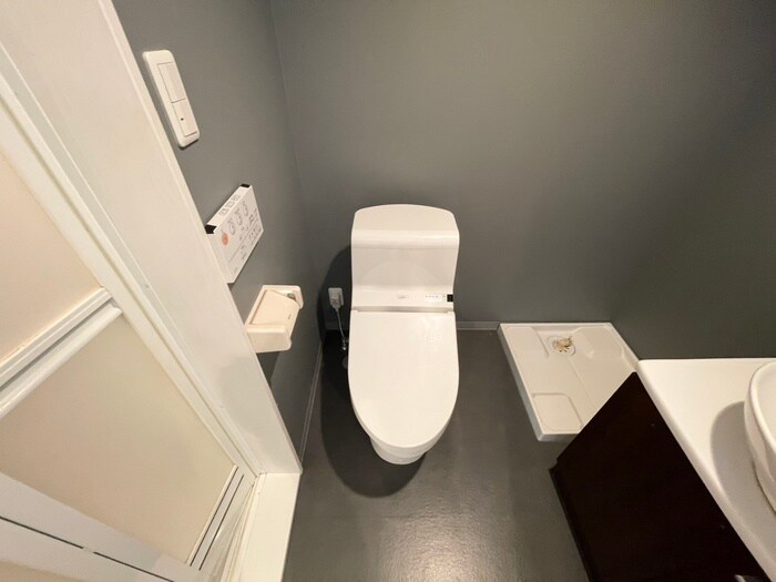 物件内観写真14　(トイレ)